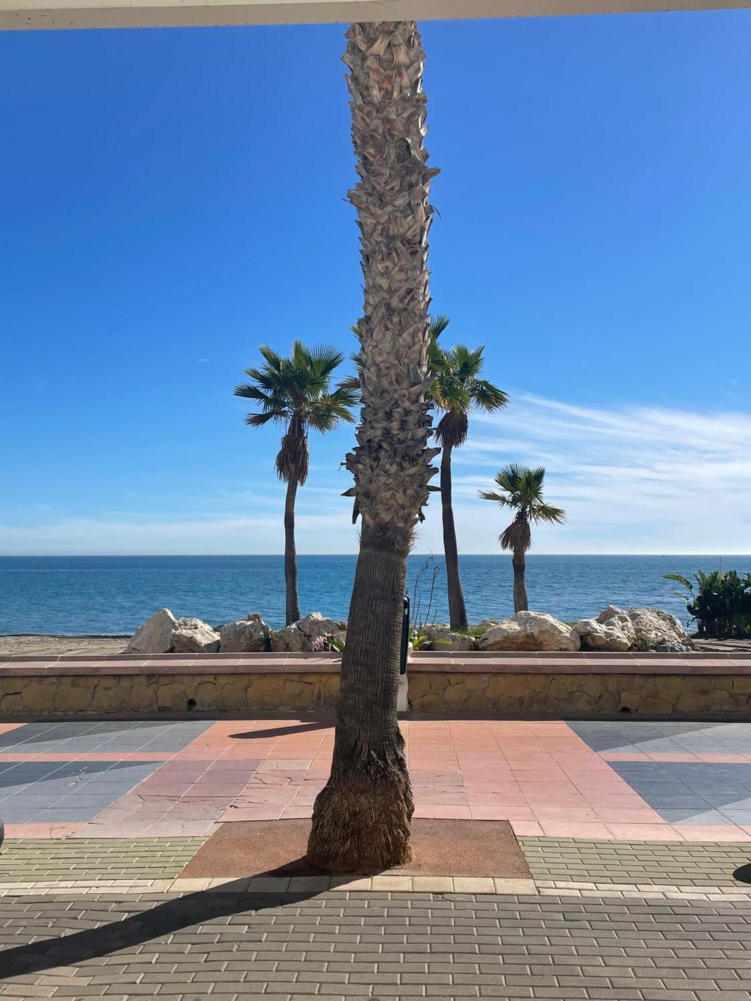 Moderno Piso Mirando Al Mar Apartamento Torremolinos Exterior foto
